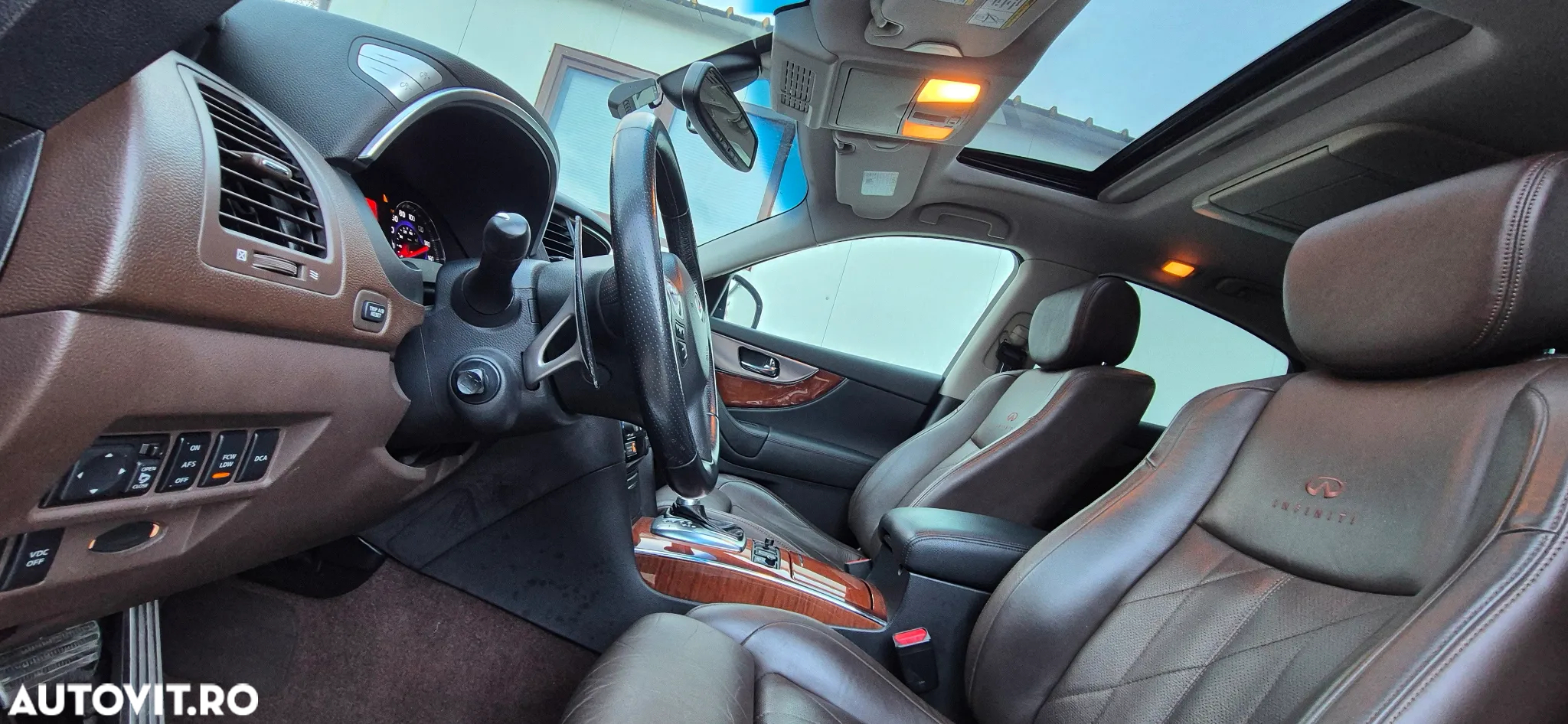 Infiniti FX 50 FX50 5.0L V8 S Premium AWD - 7