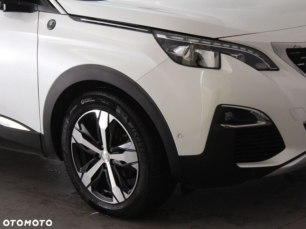 Peugeot 5008 1.2 PureTech Crossway S&S EAT8 - 19
