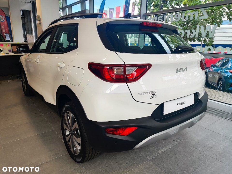 Kia Stonic - 5