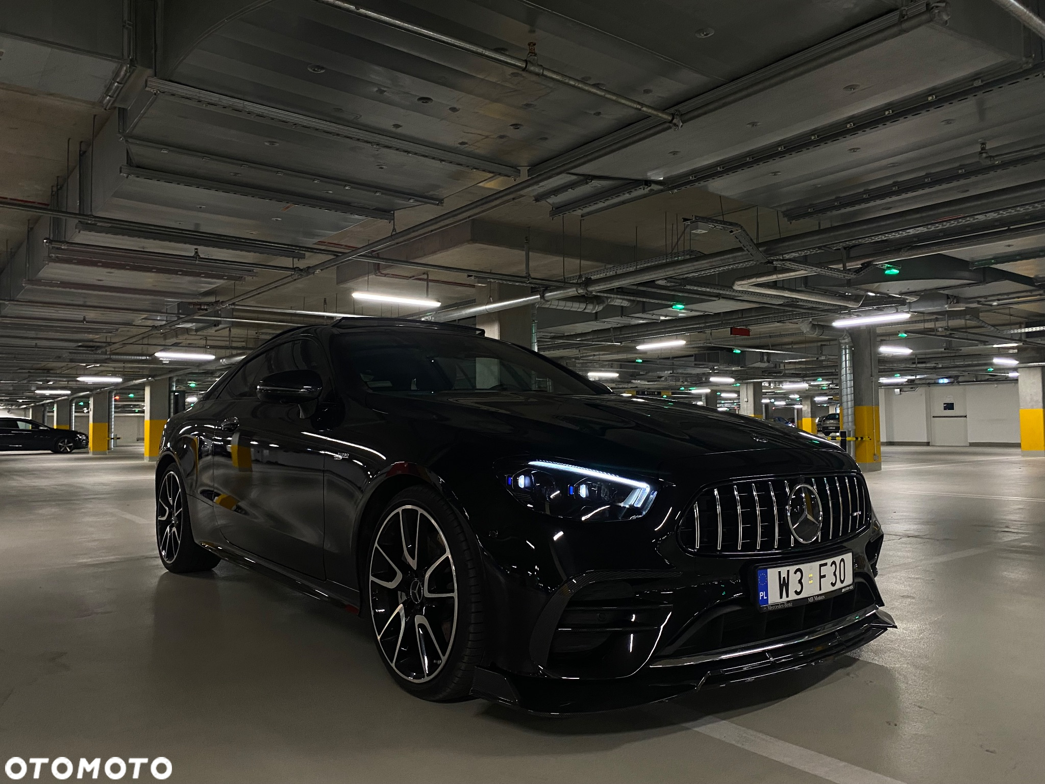 Mercedes-Benz Klasa E AMG 53 Coupe 4-Matic+ 9G-TRONIC - 3