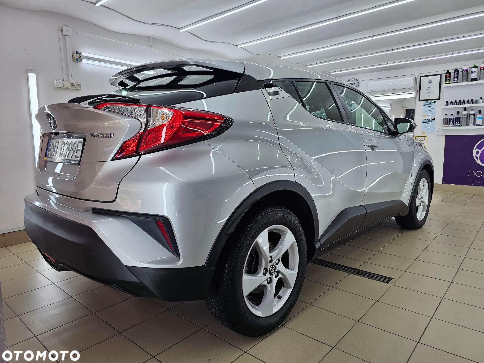 Toyota C-HR - 8