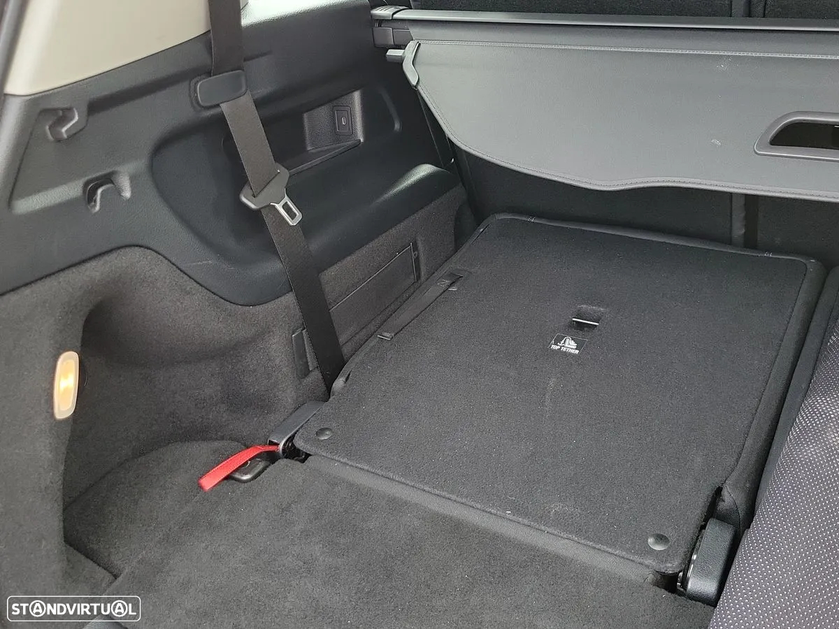Mercedes-Benz GLB 180 d Progressive - 17