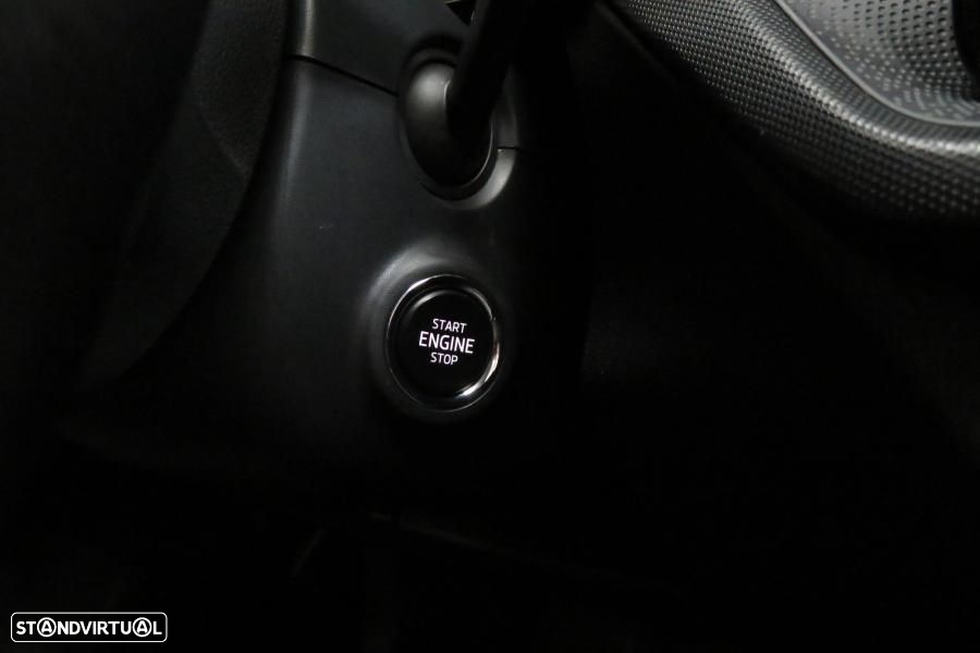 Skoda Fabia 1.0 MPI First Edition - 31