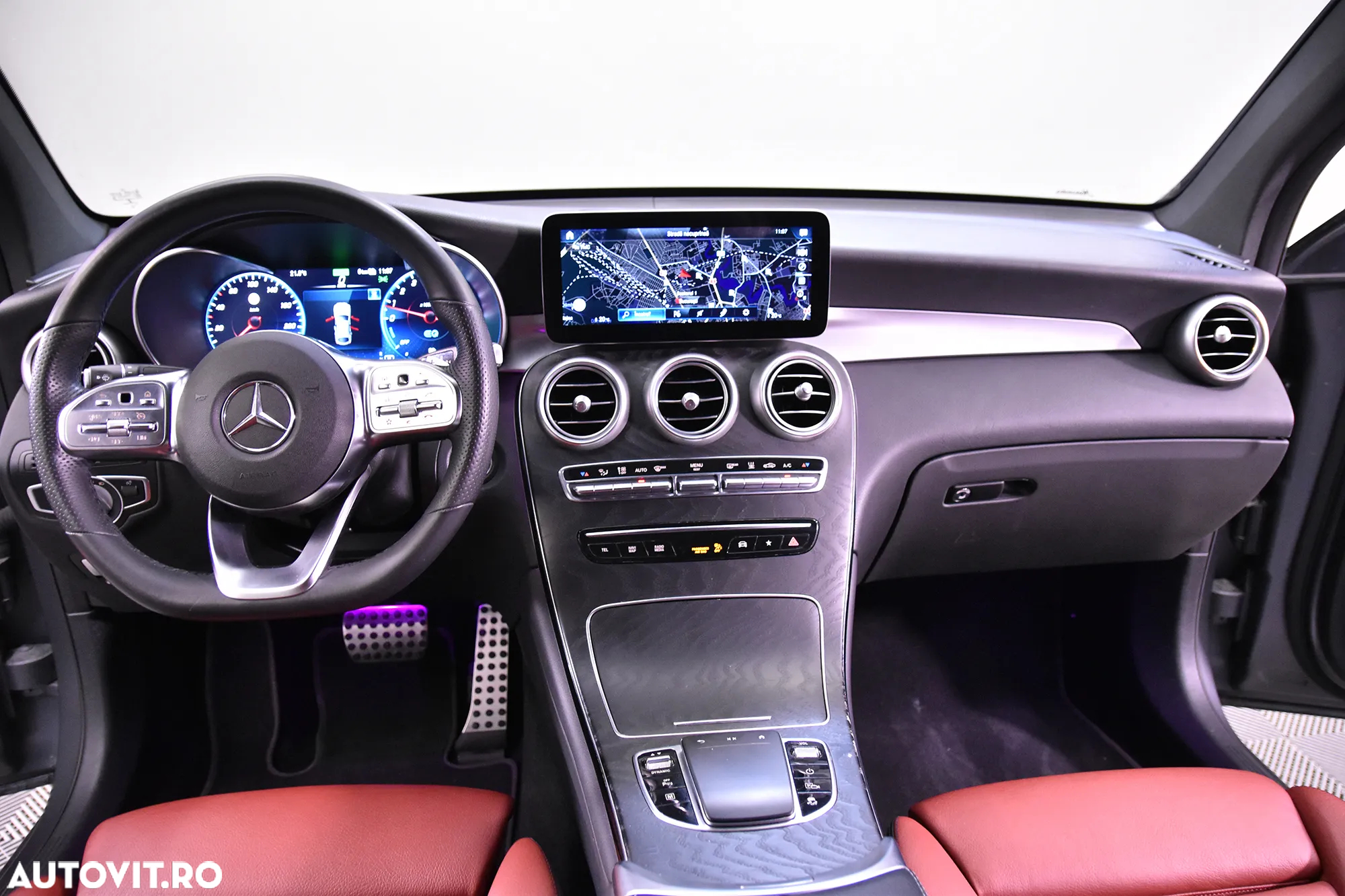 Mercedes-Benz GLC Coupe 300 e 4Matic 9G-TRONIC AMG Line - 9