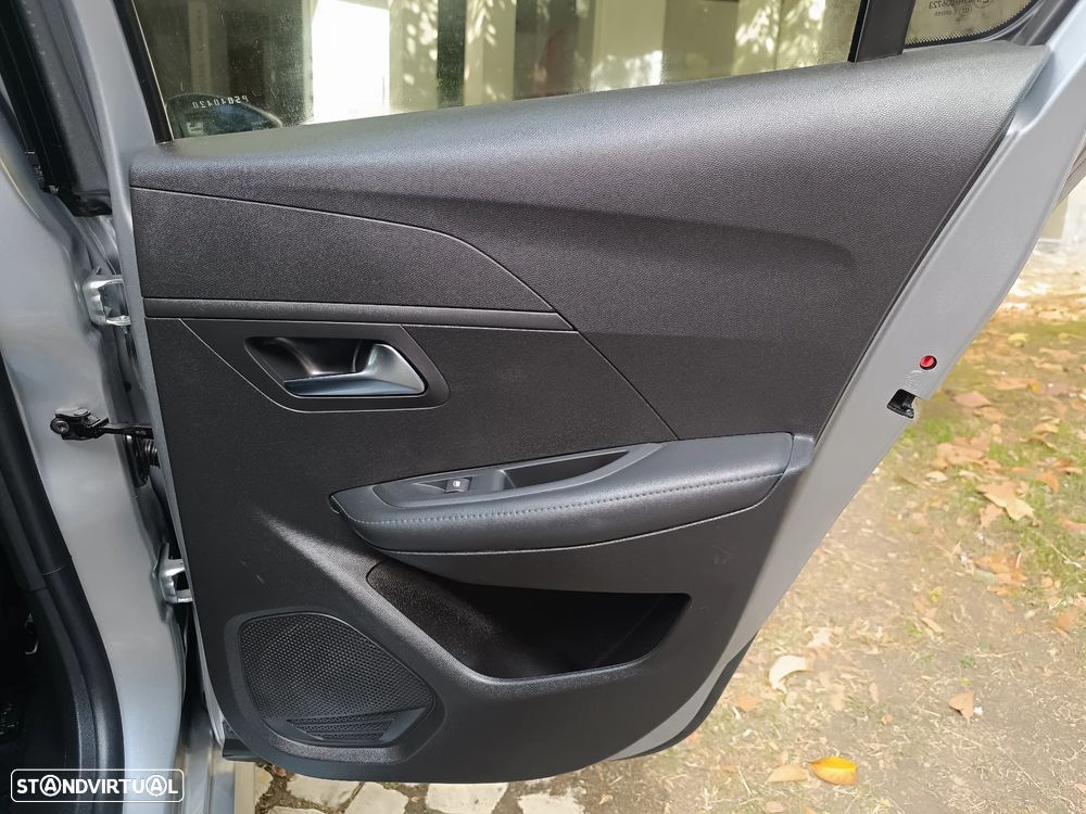 Peugeot 208 PureTech 100 EAT8 Active Pack - 40