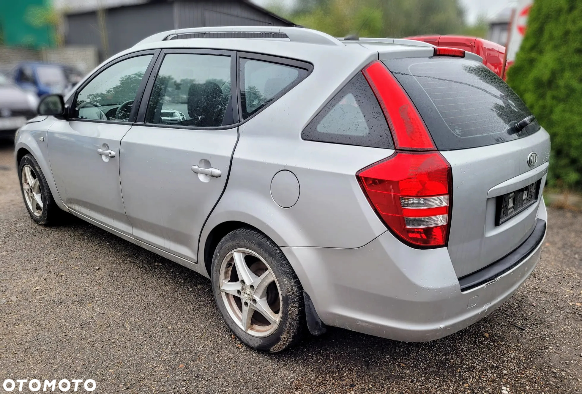 KIA Ceed 2.0 kombi 2008 na części - 4