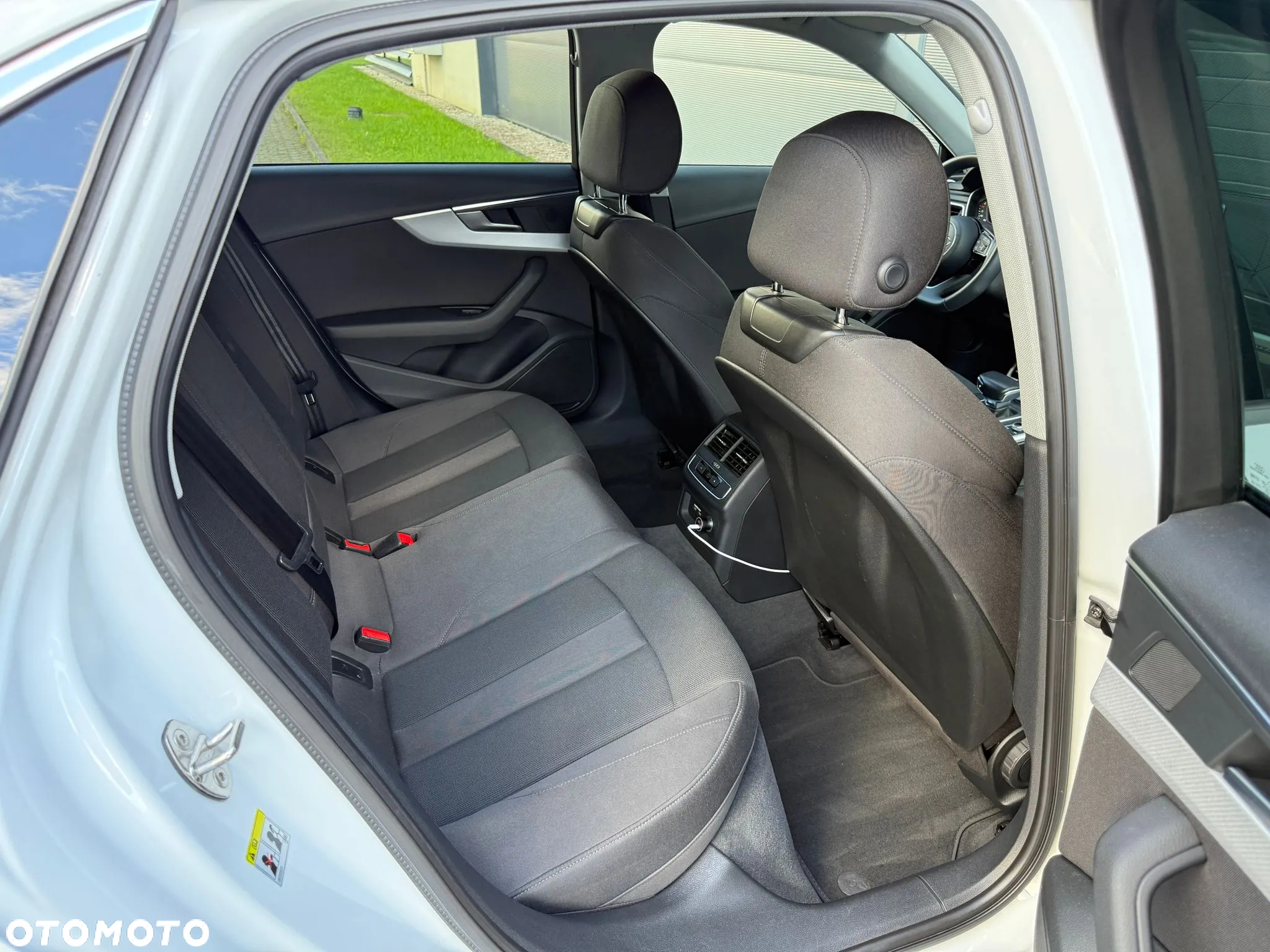 Audi A4 ver-40-tdi-quattro-s-tronic-s-line - 23