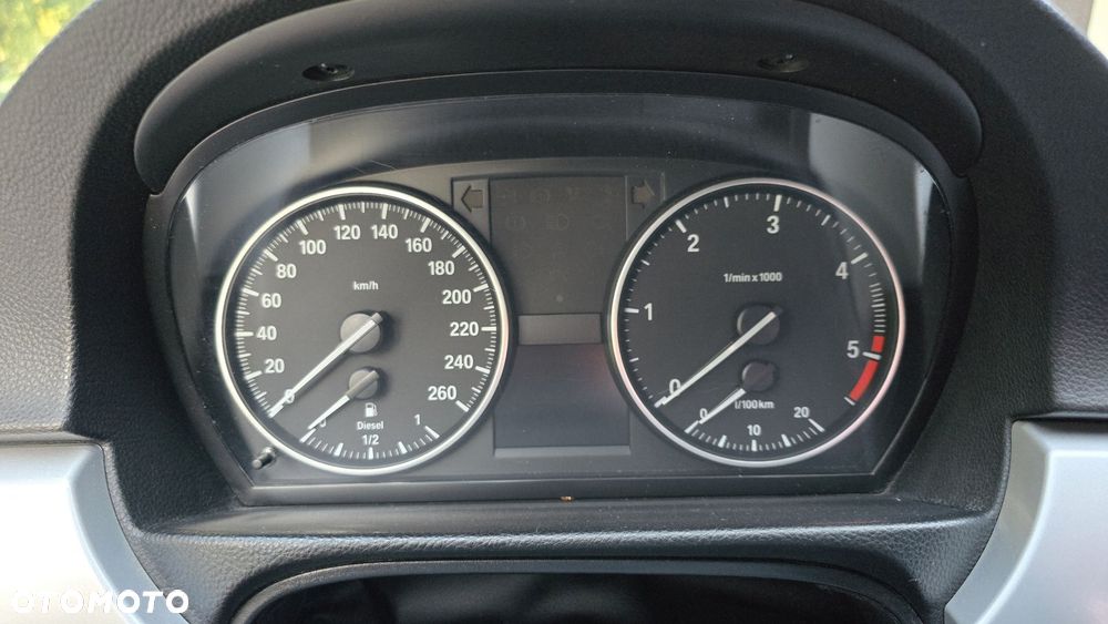 BMW Seria 3 320d DPF - 30