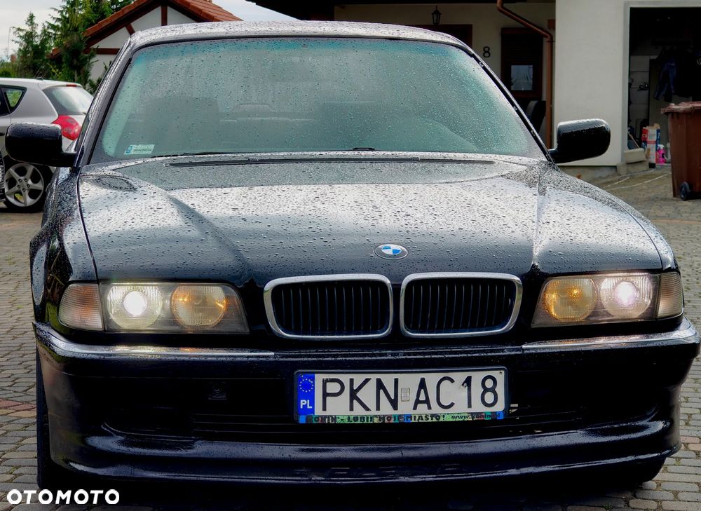 BMW Seria 7 - 11