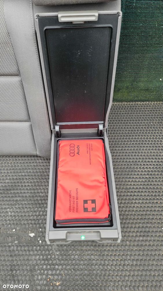 Podłokietnik Uchwyt Kubek Cup Holder Tył Tylny Oparcie Składane Welur Swing Audi A4 B6 B7 Sedan Kombi - 18