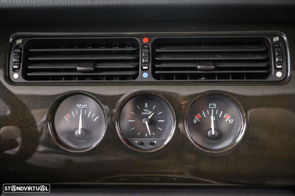 Jaguar XK XK8 4.0 Convertible Sport - 32