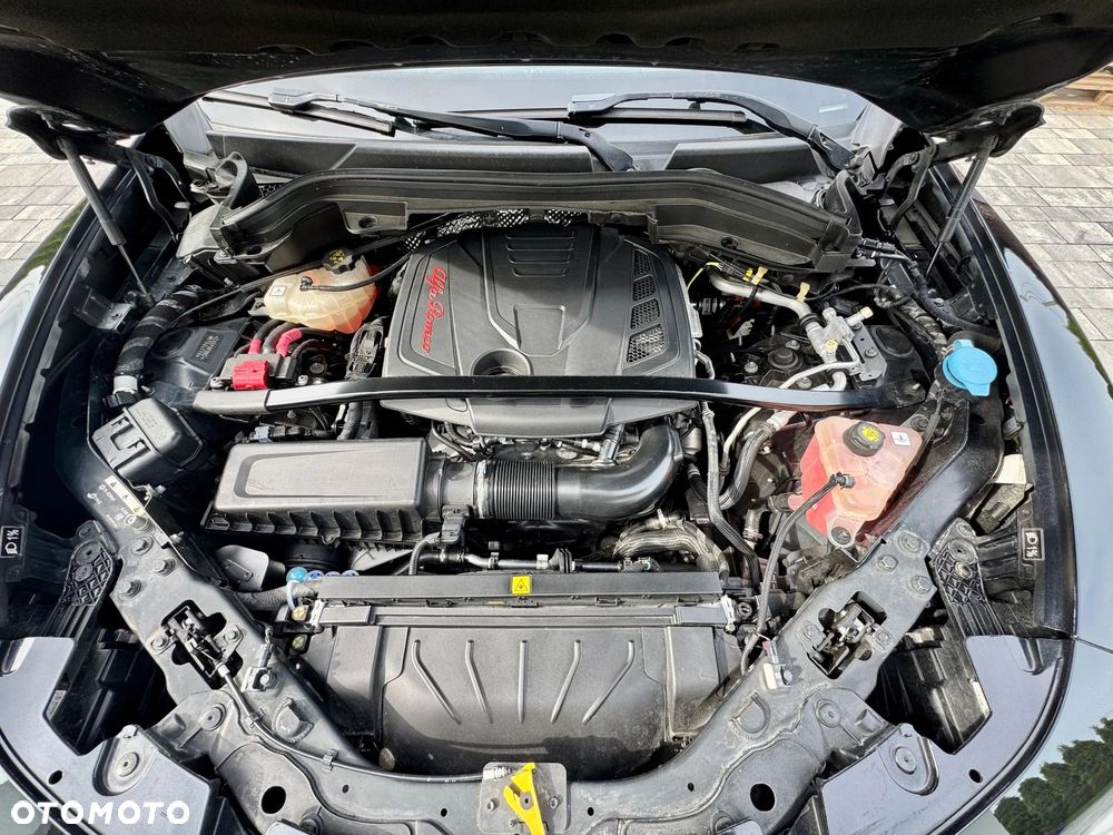 Alfa Romeo Stelvio 2.0 Turbo Veloce Q4 - 6