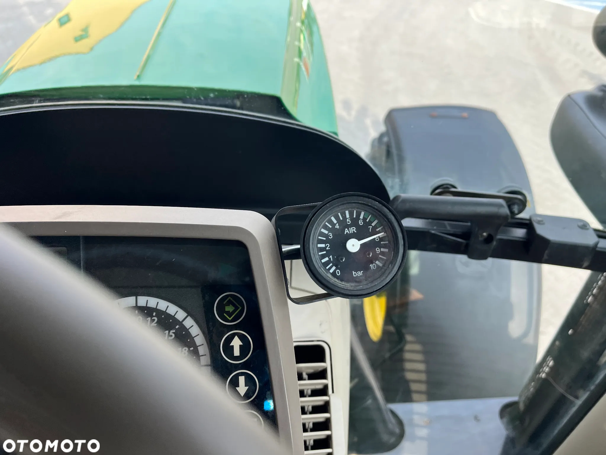 John Deere 6150 M - 19