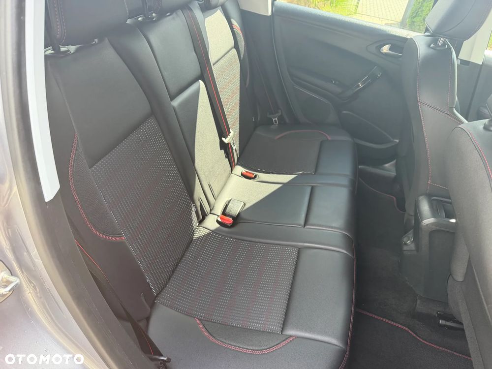 Peugeot 2008 - 21
