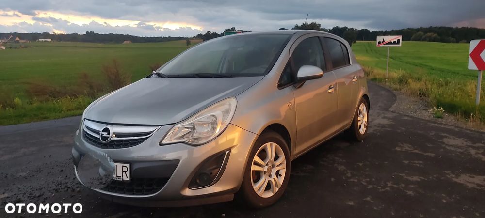 Opel Corsa 1.4 16V Active - 3
