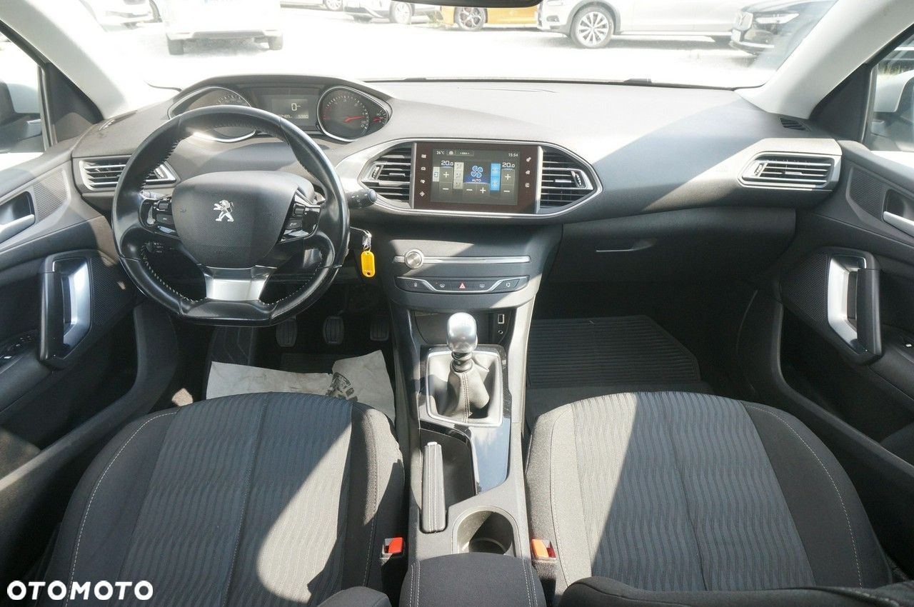 Peugeot 308 - 10