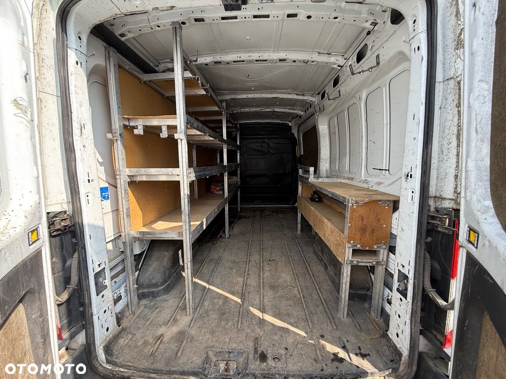 Ford Transit - 10