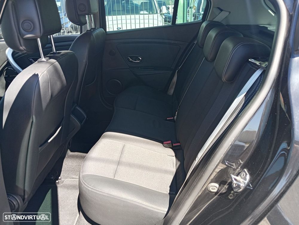 Renault Mégane ENERGY TCe 115 Start & Stop Bose Edition - 16