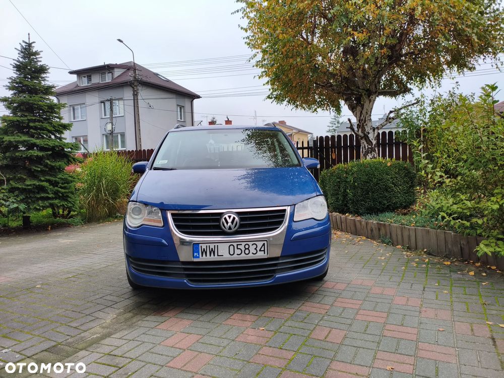 Volkswagen Touran - 17