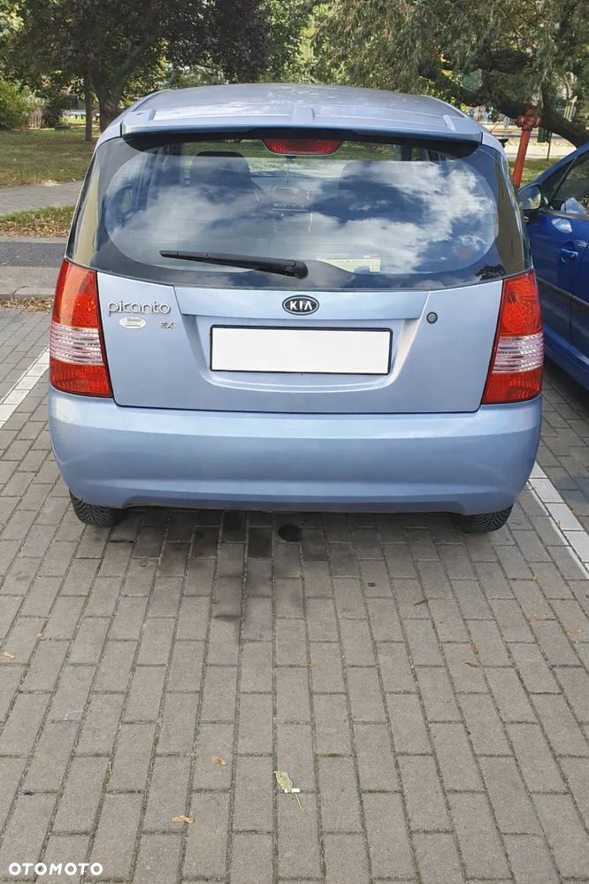 Kia Picanto - 8