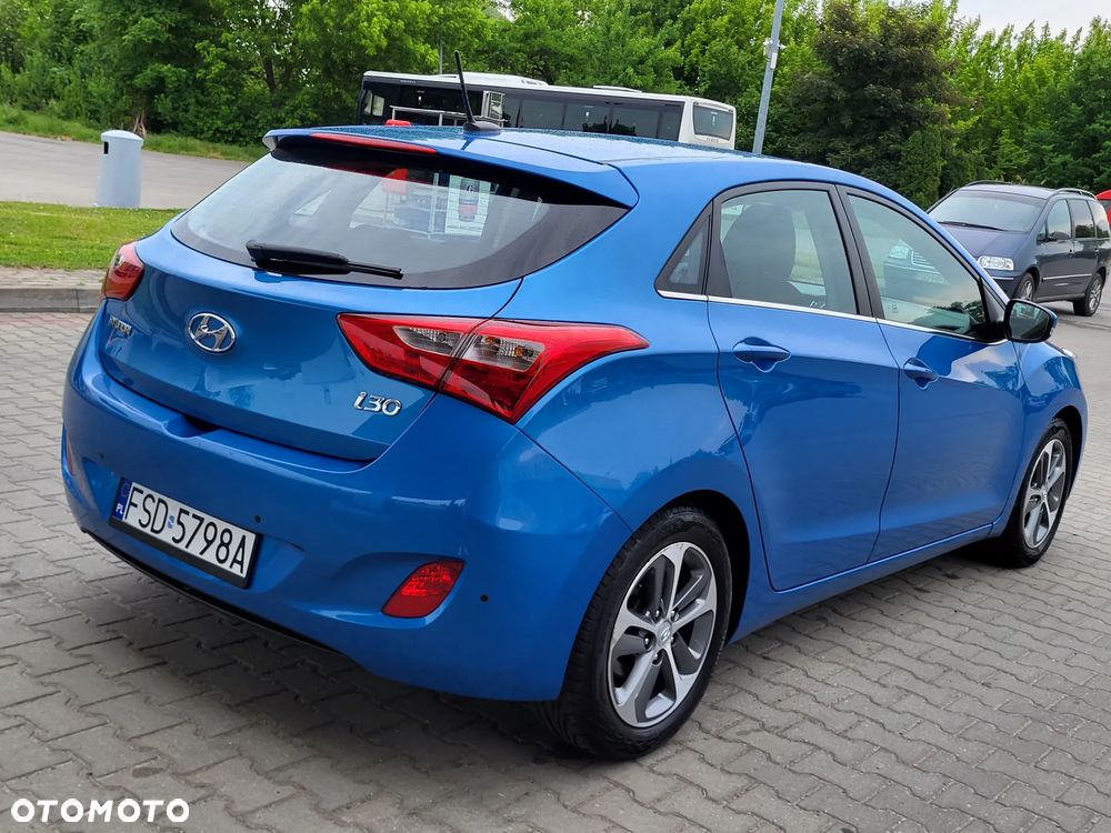 Hyundai i30 1.4 Passion Plus - 8
