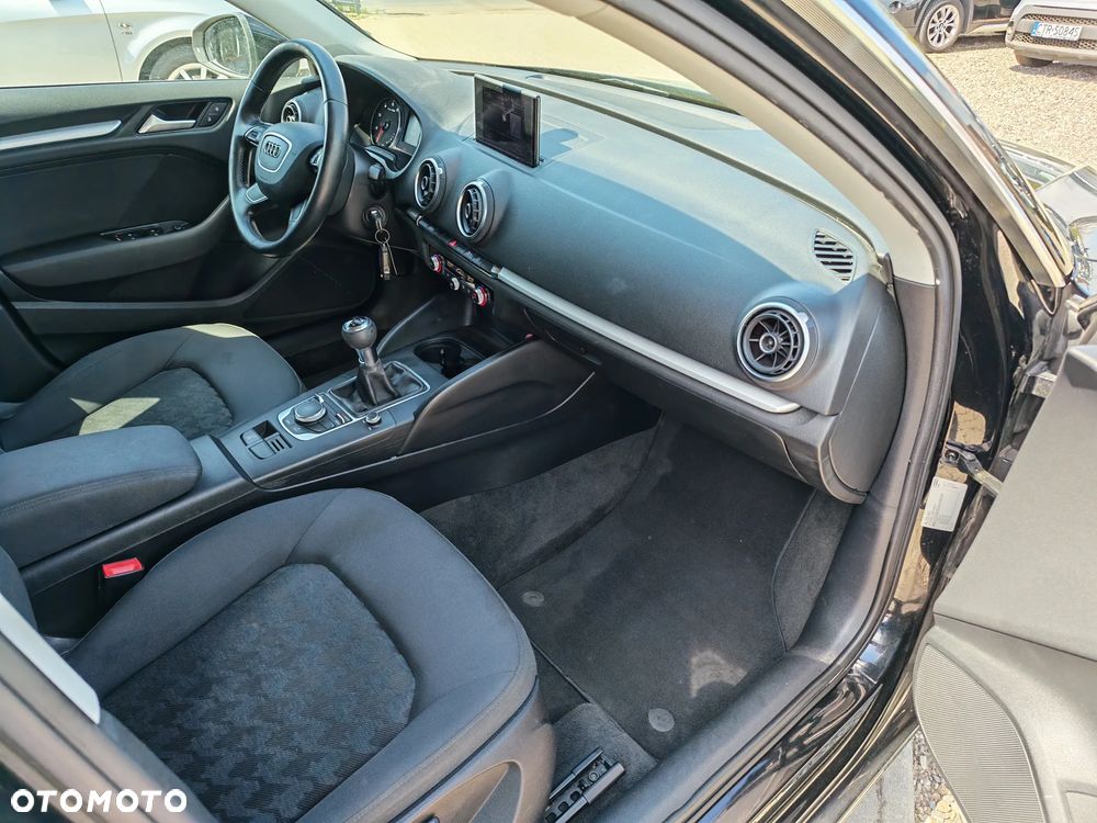 Audi A3 Sportback - 31