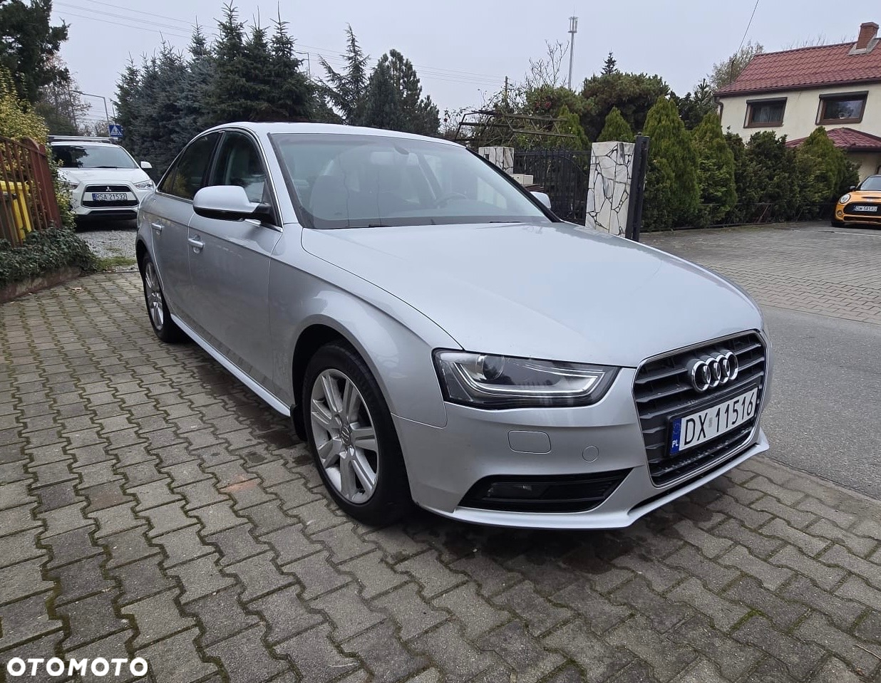 Audi A4 2.0 TDI DPF multitronic Attraction - 2