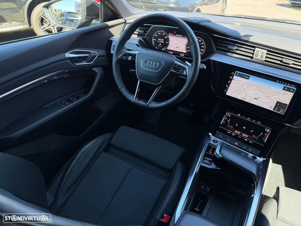 Audi e-tron 55 quattro S line - 24