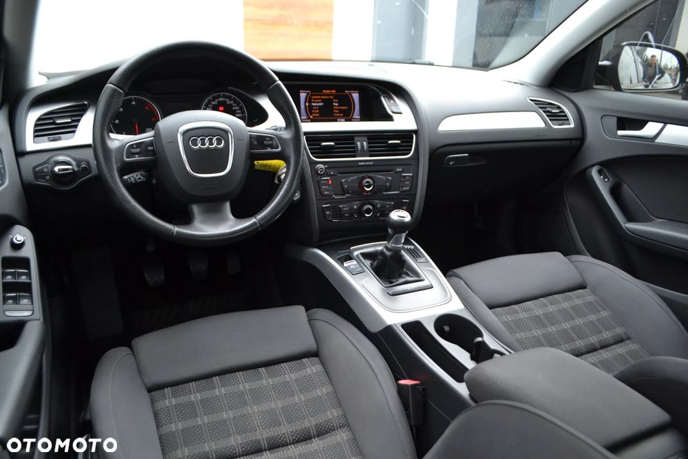 Audi A4 Avant - 20