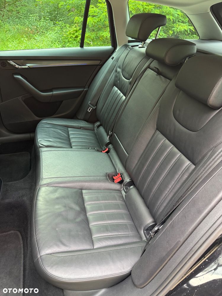 Skoda Octavia 1.6 TDI DSG Premium Edition - 16