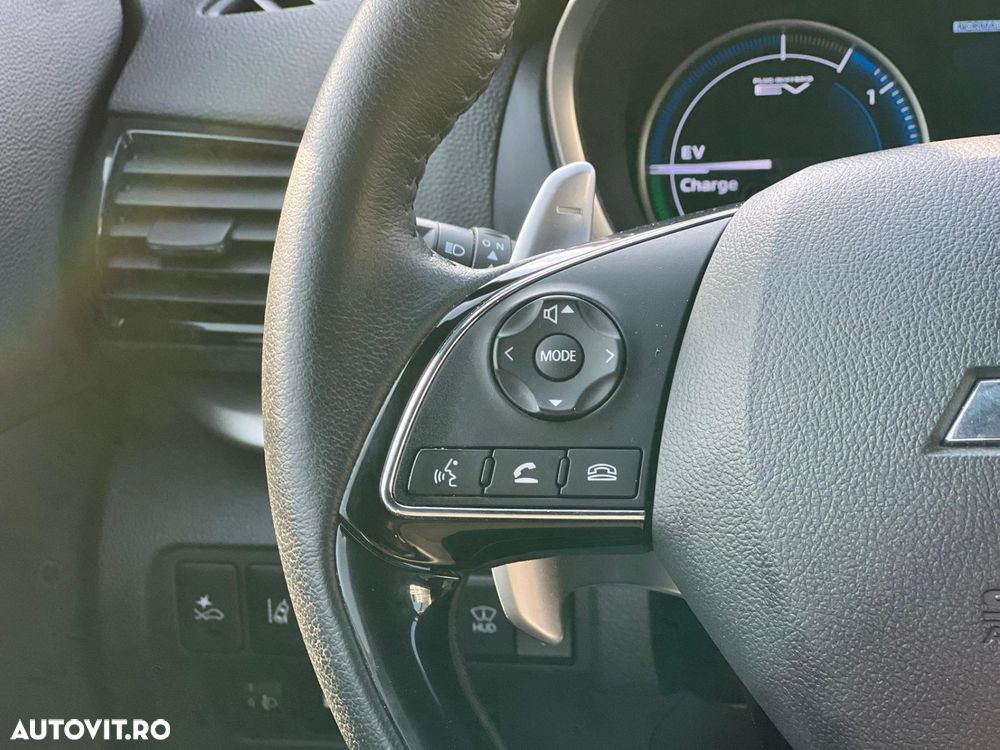 Mitsubishi Eclipse-Cross - 17