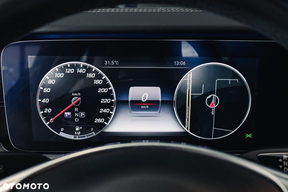 Mercedes-Benz Klasa E 220 d 4-Matic 9G-TRONIC - 32