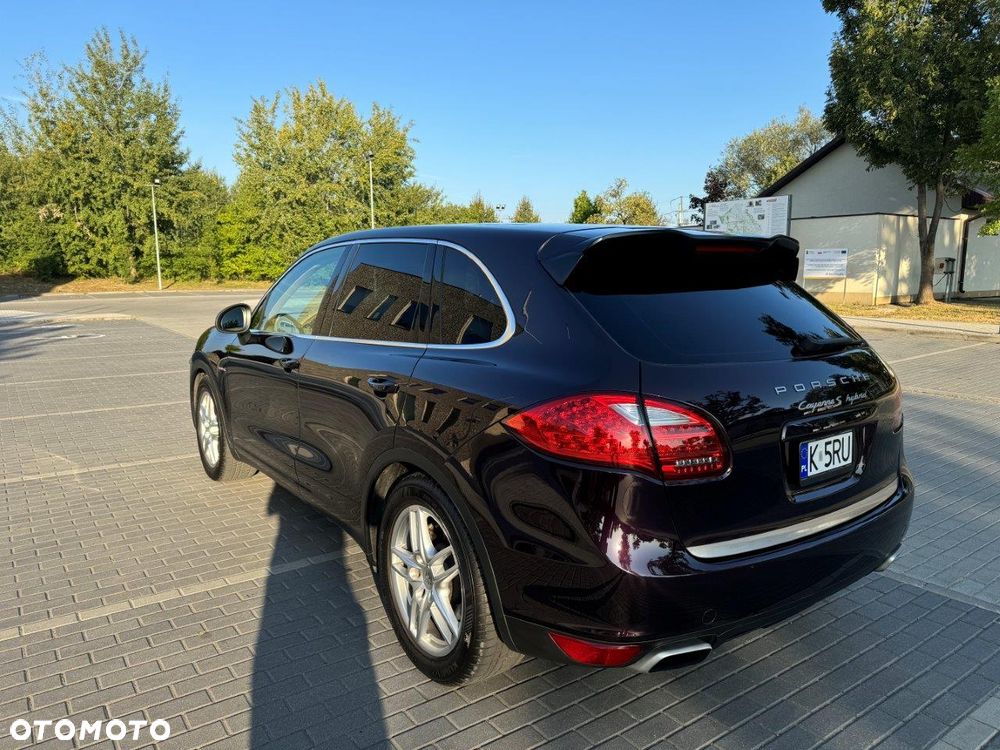 Porsche Cayenne - 8