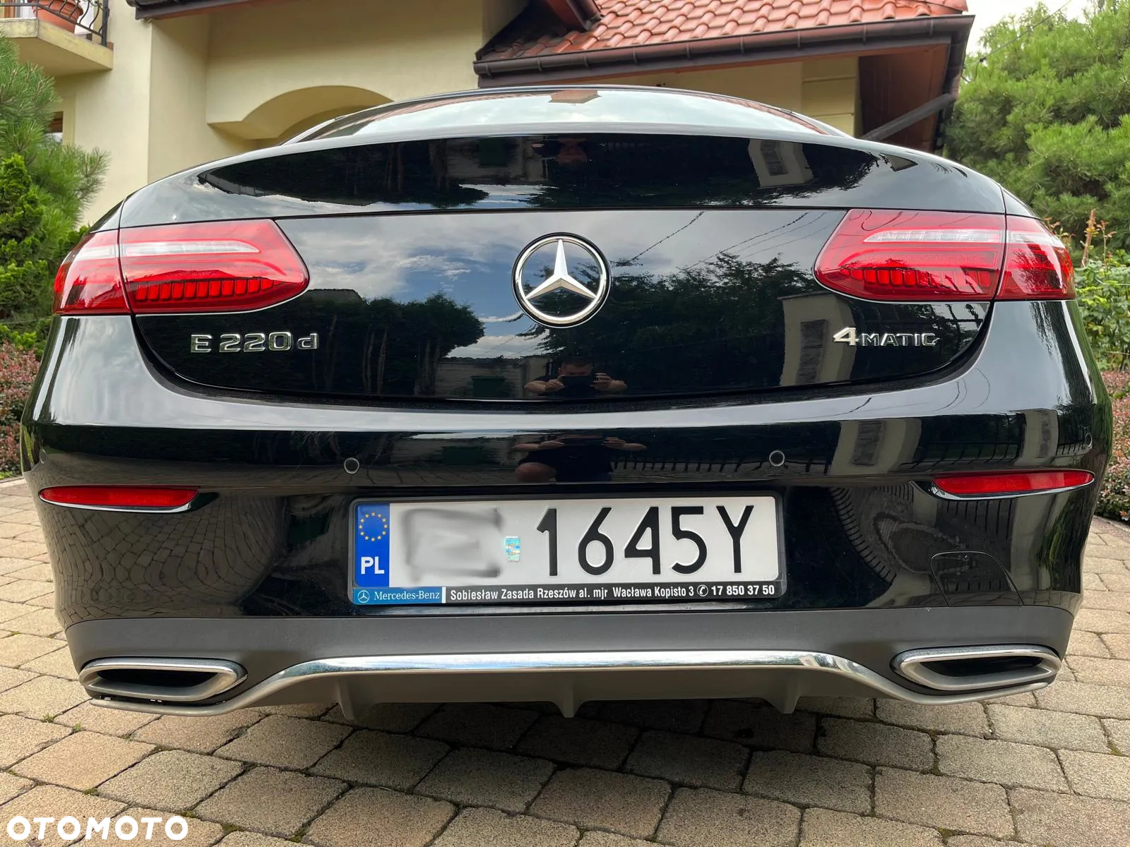 Mercedes-Benz Klasa E 220 d Coupe 4-Matic 9G-TRONIC - 9