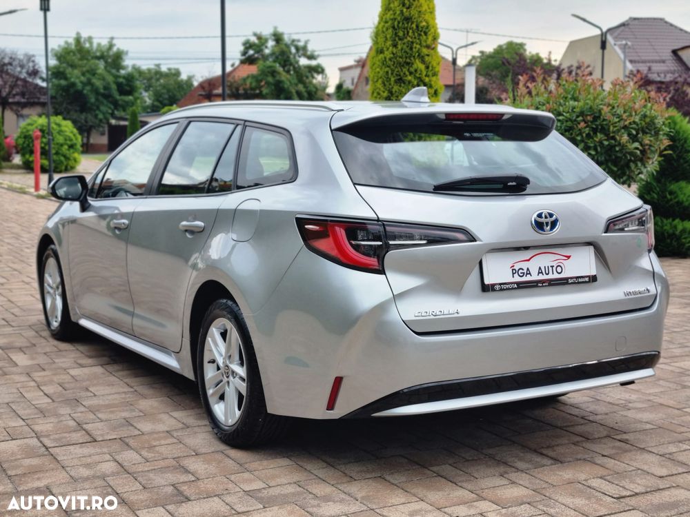 Toyota Corolla 1.8 HSD Dynamic - 3