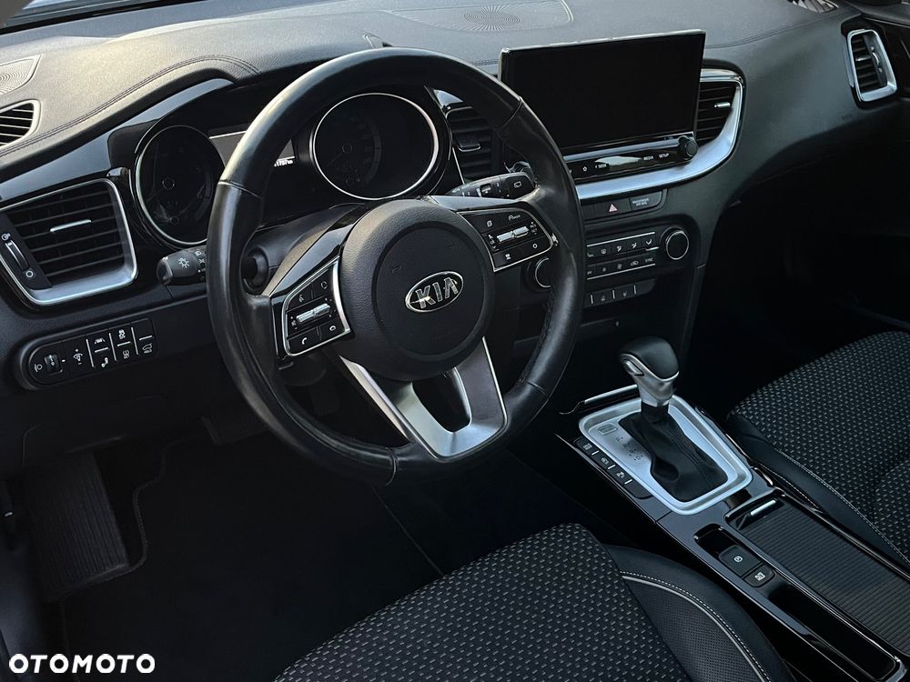 Kia XCeed 1.6 CRDi (48V Mild-Hybrid) DCT7 SPIRIT - 19