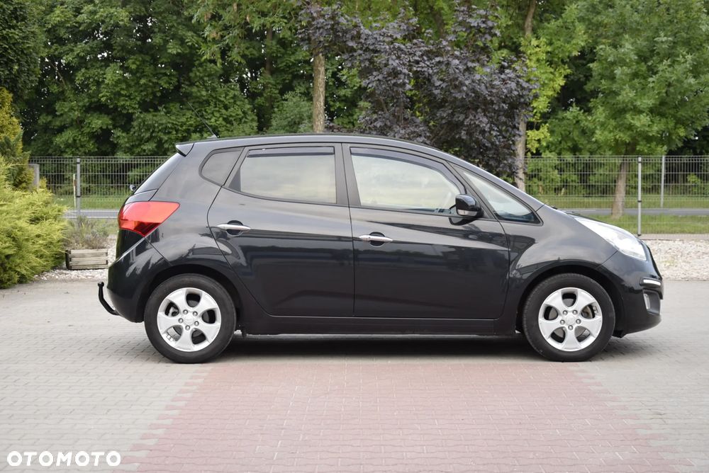 Kia Venga - 22