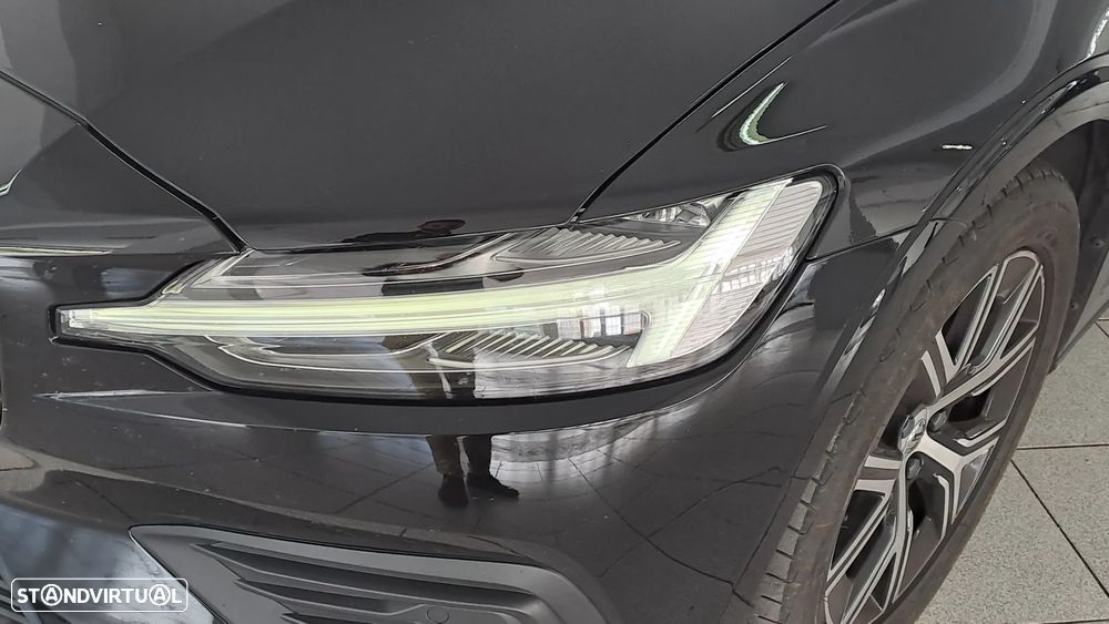 Volvo V60 2.0 B4 Momentum Plus Geartronic - 8