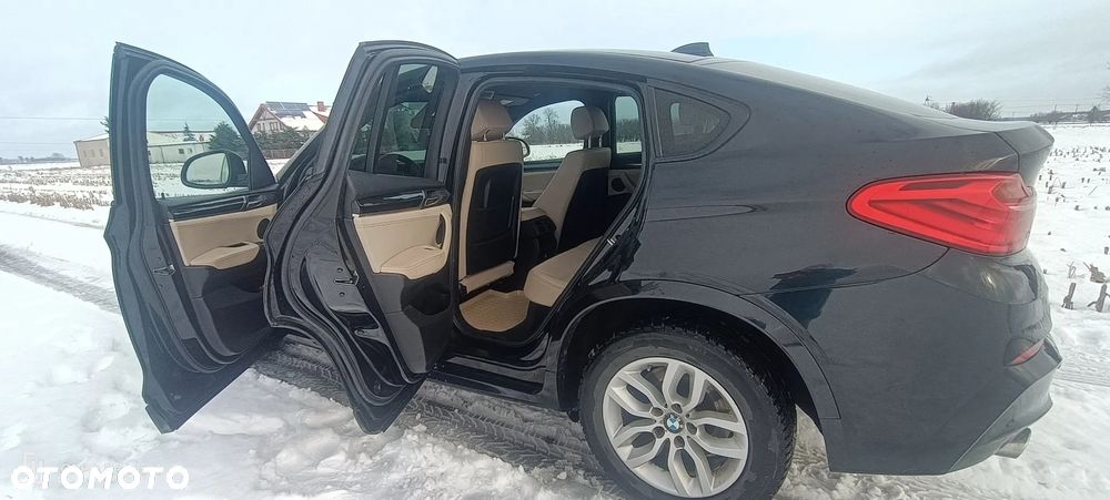 BMW X4 xDrive20d - 9