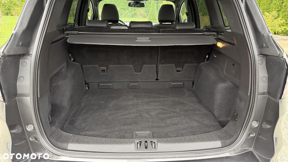 Ford Kuga 2.0 TDCi 2x4 ST-Line - 30