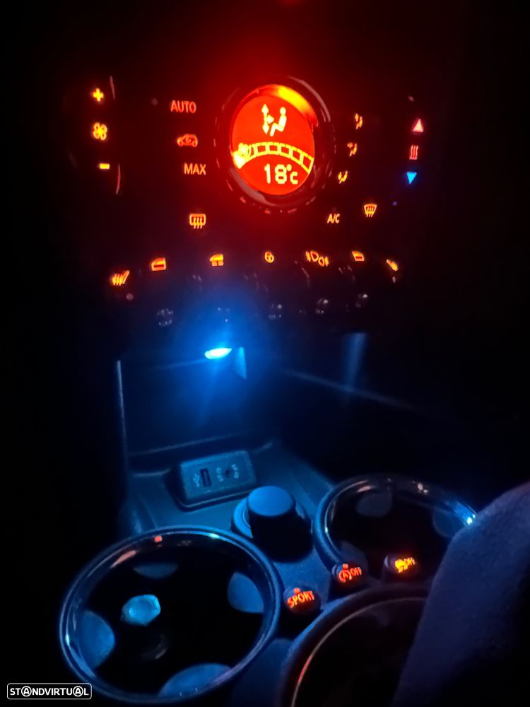 MINI Cabrio Cooper SD - 20