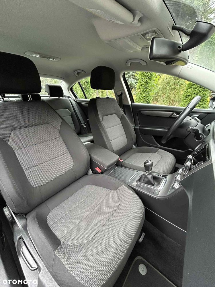 Volkswagen Passat 1.4 TSI Comfortline - 8