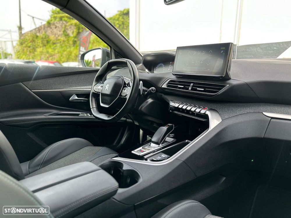 Peugeot 3008 1.6 Hybrid Allure e-EAT8 - 22