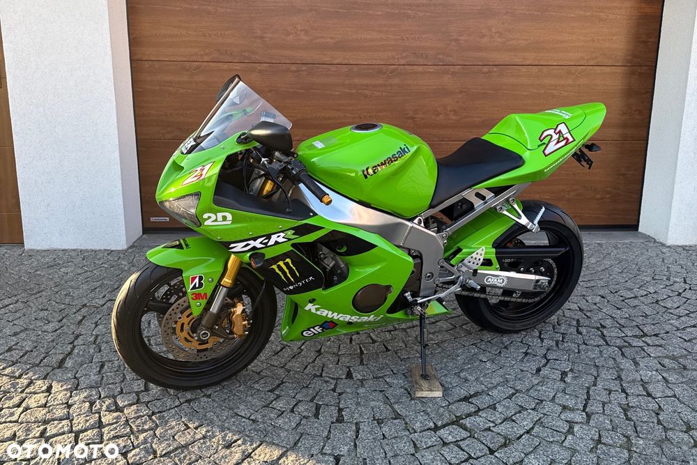 Kawasaki ZXR - 19