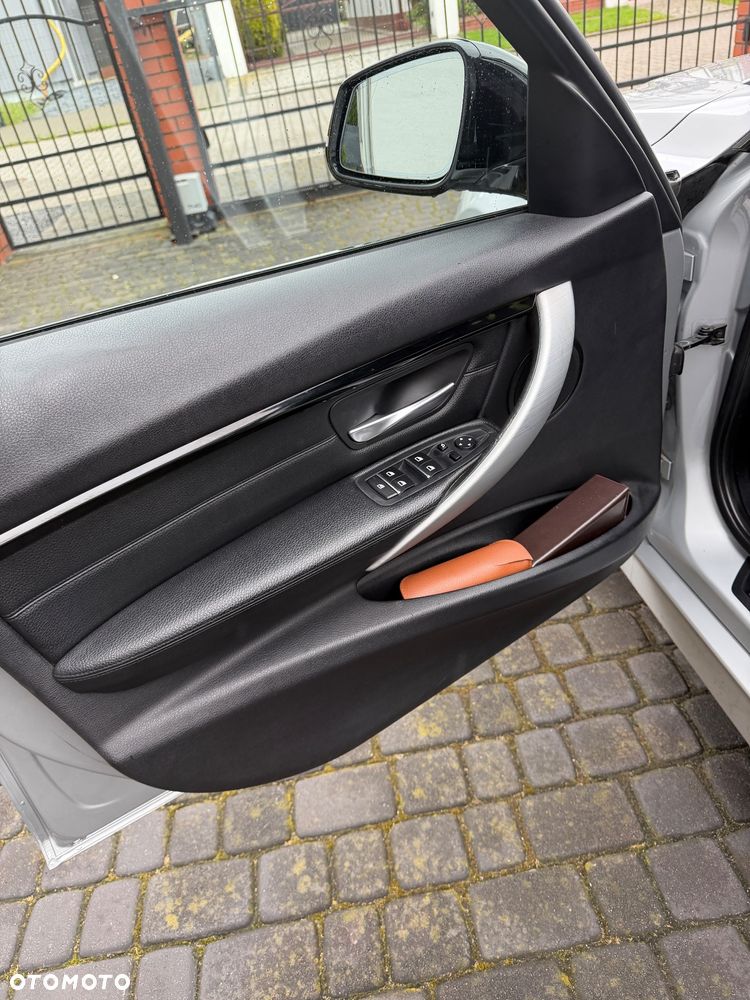 BMW Seria 3 320d DPF Edition Fleet - 19