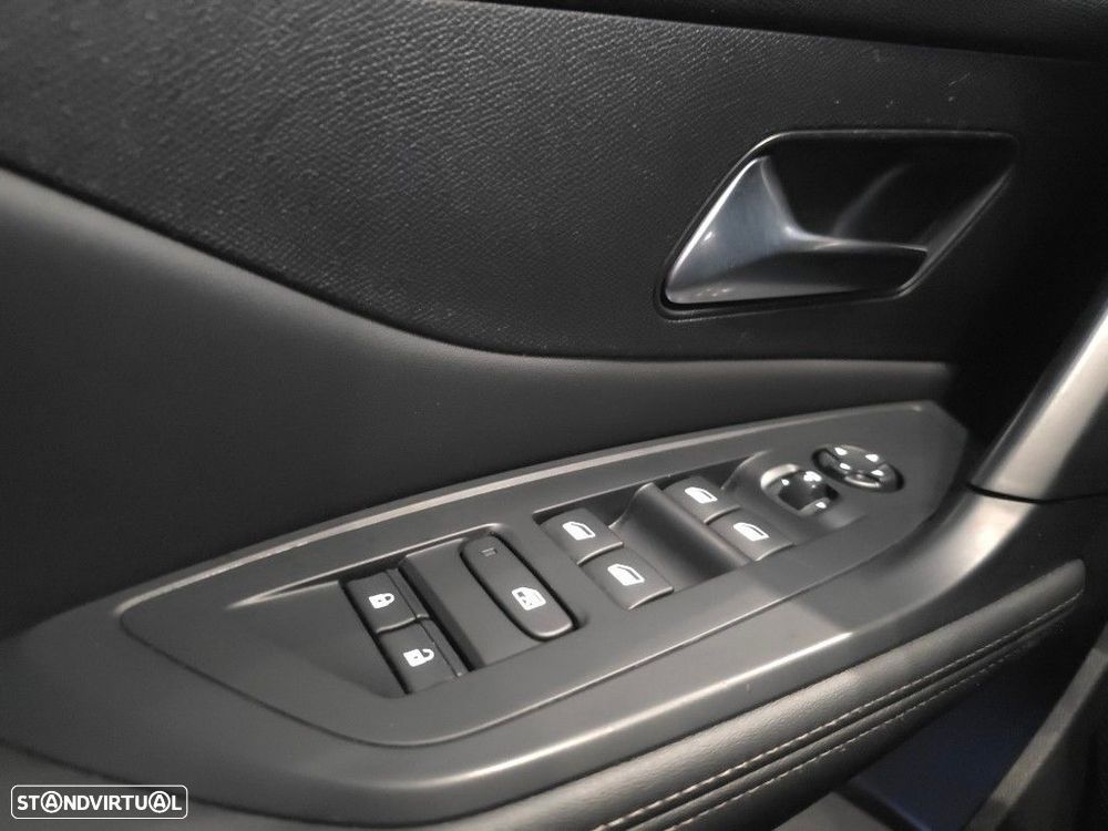 Peugeot 308 SW 1.5 BlueHDi Allure EAT8 - 28