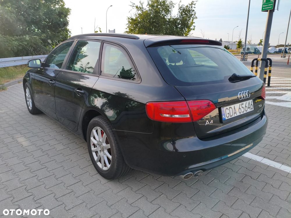 Audi A4 Avant - 8