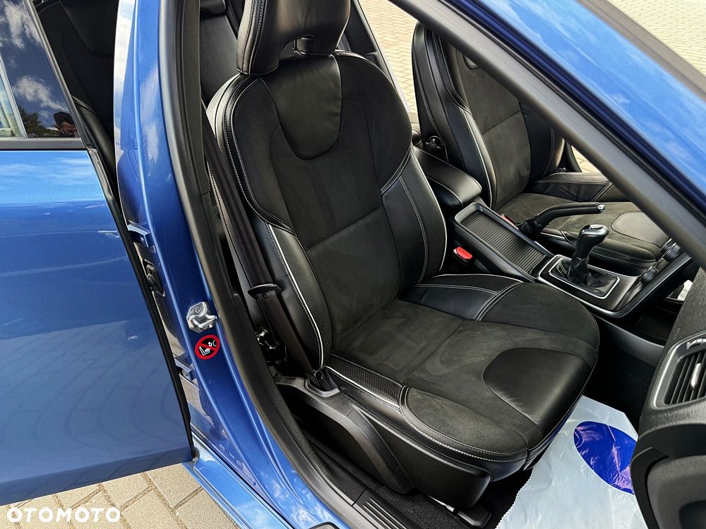 Volvo V40 D2 RDesign - 25