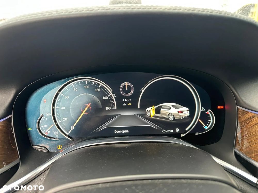 BMW Seria 7 740Li - 19
