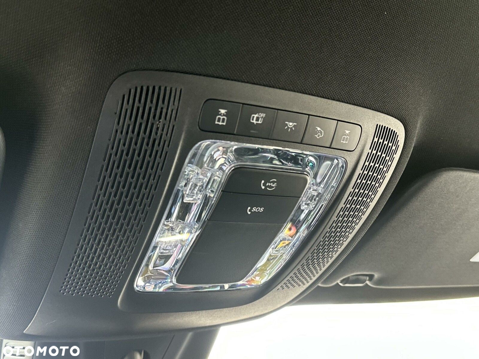 Mercedes-Benz GLB 200 Progressive 7G-DCT - 25